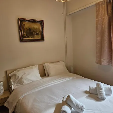 Apartment F23 *