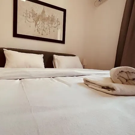Daisy 15 Min To Acropolis Apartment *