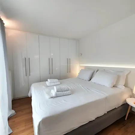 Vivo Athens