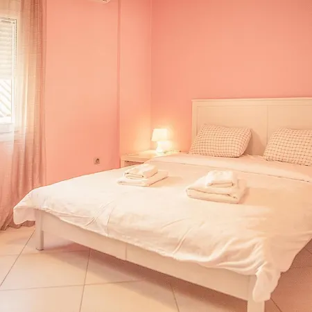 Spacious1 Bedroom Flat In The Heart Of Apartment Athens