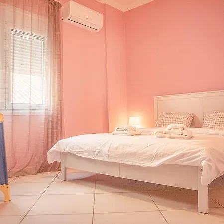 Spacious1 Bedroom Flat In The Heart Of Apartment
