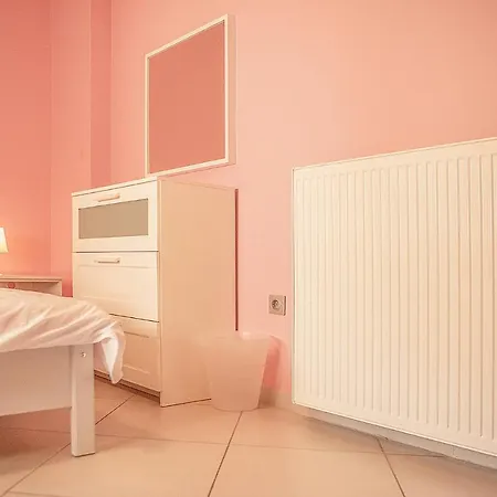 Apartment Spacious1 Bedroom Flat In The Heart Of