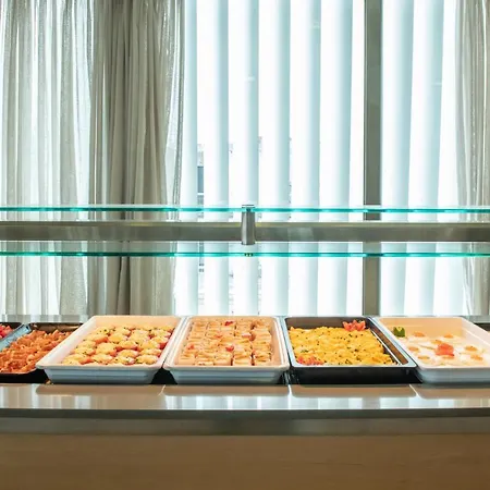 Hotel Golden 3*