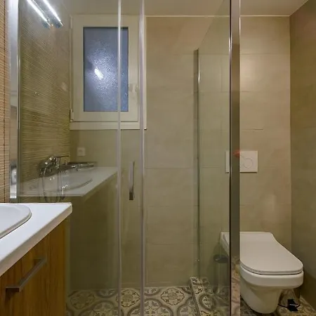 Appartement 1bd Close To Metro Station Ampelokipoi Athènes