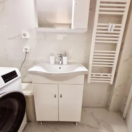 Lovely 2-bedroom 4th Floor House Large Patio * Athens