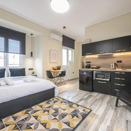 Appartement Petralona Stylish Penthouse *