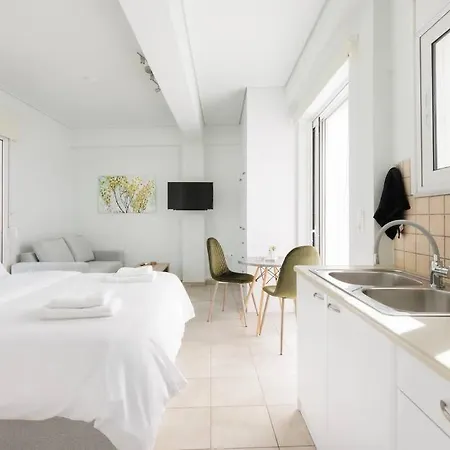 Adorable Sunny With Private Balcony I Apartment