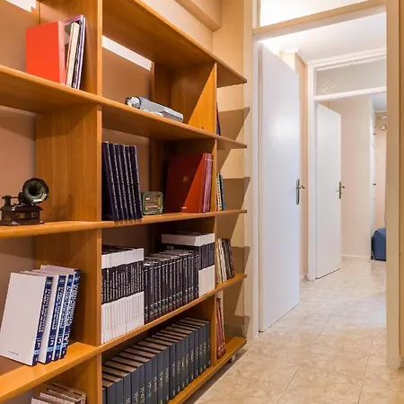 Glyfada 2 Bedrooms 4 Persons By Mps Athens