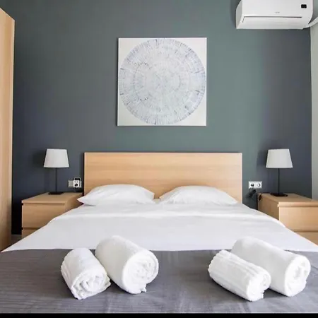 Διαμέρισμα 4 Bedroom Penthouse In Center Of