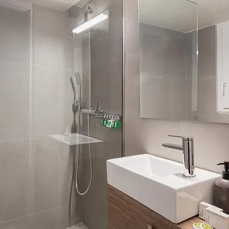 Acropolis Prestige * Athens