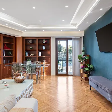 Acropolis Prestige Apartment