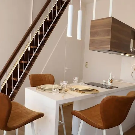 Olvar Penthouse Apartment Athens