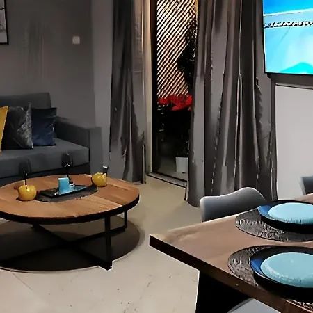 Elegant Seaside 2 Floor Apartment *