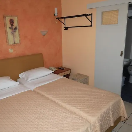 Ikaros Elliniko Hotel 2*