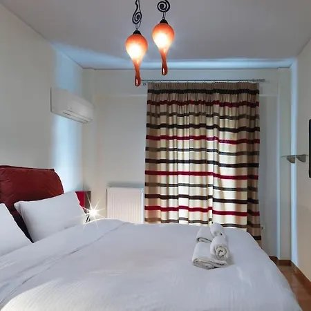 Acropolis Elegant Apartment *