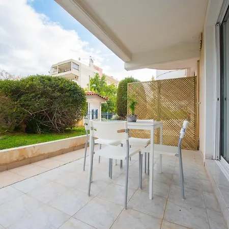 Apartment Garden-view Apartment, Marousi *
