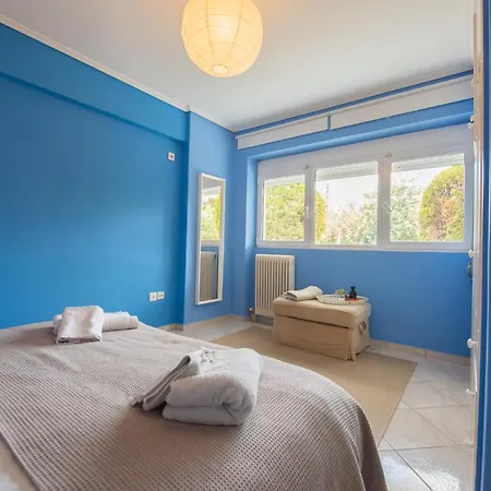 Garden-view Apartment, Marousi Apartment Athens