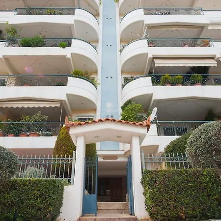 Garden-view Apartment, Marousi *