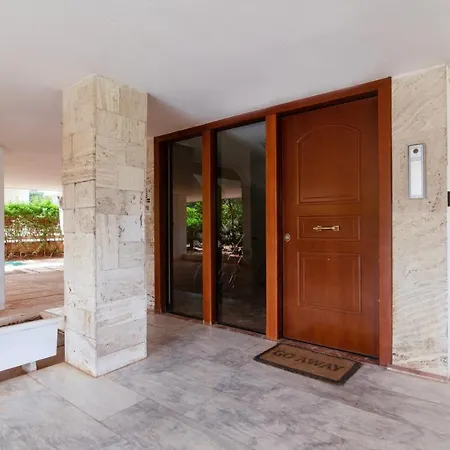 Sun & Sea Suite, Kavouri Apartment *