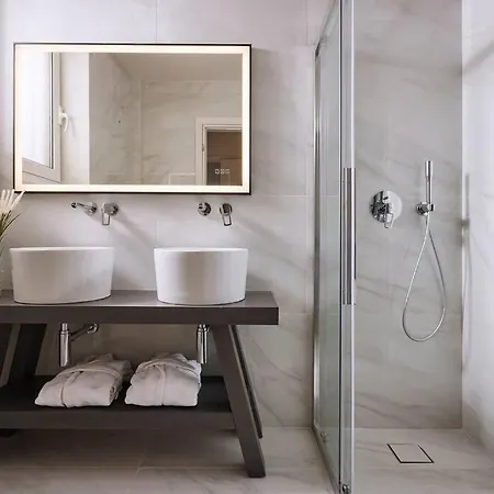 Acropolis Museum Grand Apartment