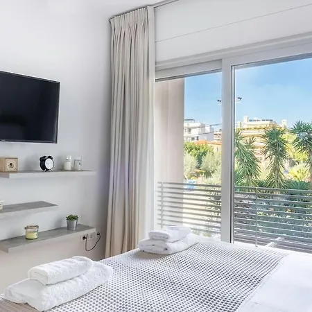 Brand-new In Glifada Apartment