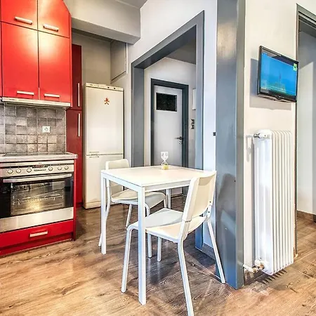 Beautiful And Cozy Next To Center Apartment Athens