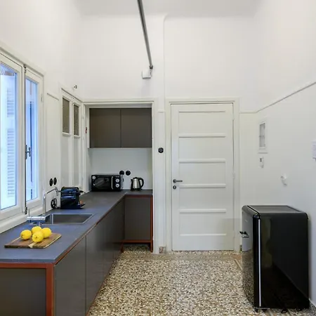 Apartment Your 4 Bdrm Dream House Acropolis View & Jacuzzi