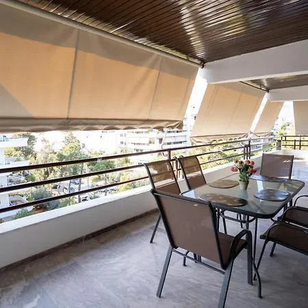 Spacious Apt! Glyfada Downtown! Next To The Beach! Apartment Athens