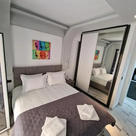 Luxury In Attiki Apartment