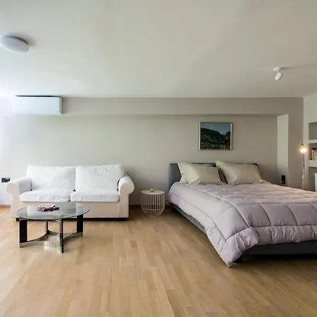 Newly Cosy Renovated Downtown * Athens