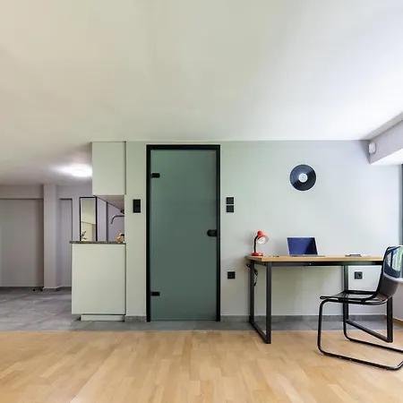 Newly Cosy Renovated Downtown * Athens