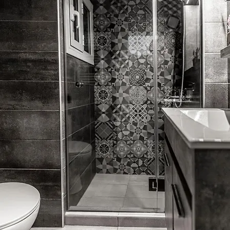 3 Bedroom Petralona Penthouse * Athens