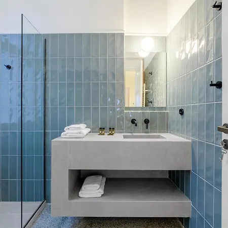 Your 4 Bdrm Dream House Acropolis View & Jacuzzi Apartment Athens