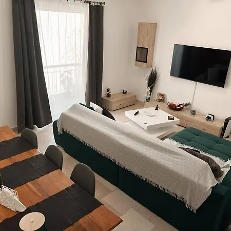 Minimal 3br In Aten
