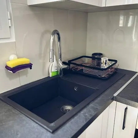 Minimal 3br In Aten