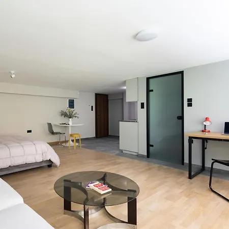 Newly Cosy Renovated Downtown Athens