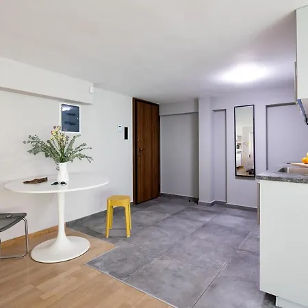 Newly Cosy Renovated Downtown * Athens