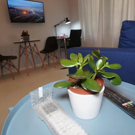 Life Metro Ambelokipi Apartment