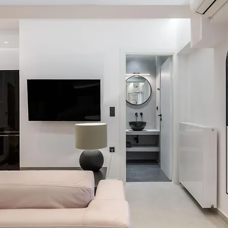 Loom Downtown Apartment *
