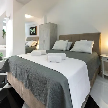 Apartamento Plaka Downtown Deluxe Semi Basement Atenas