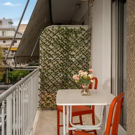 Vintage 1bd 10' To Acropolis Apartment *