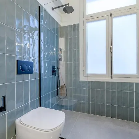 Your 4 Bdrm Dream House Acropolis View & Jacuzzi *