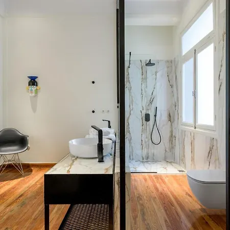 Your 4 Bdrm Dream House Acropolis View & Jacuzzi Apartment *