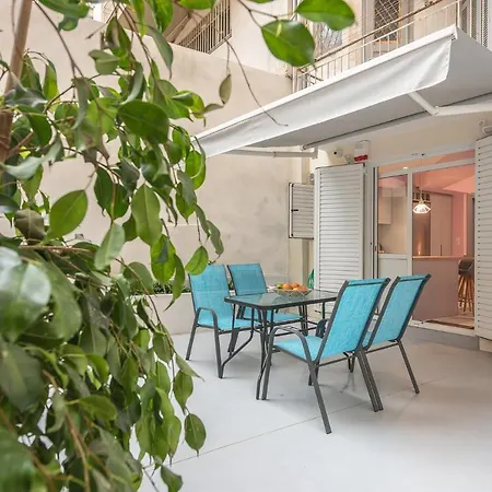 The Courtyard Oasis *