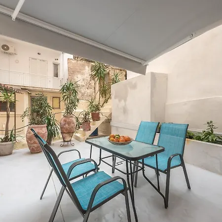 The Courtyard Oasis Apartment Athens