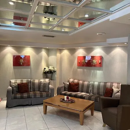 Golden Hotel 3*