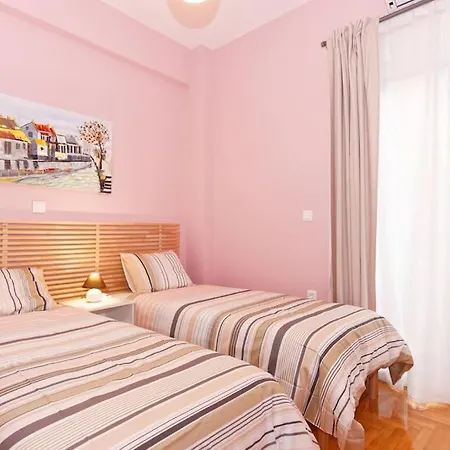 2 Bedroom Design In Center Athens
