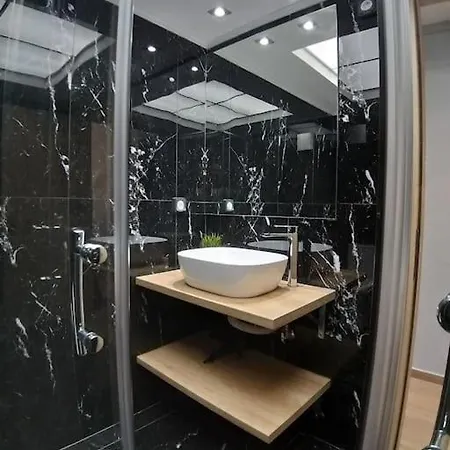 Apartment Urban House Aiolou *