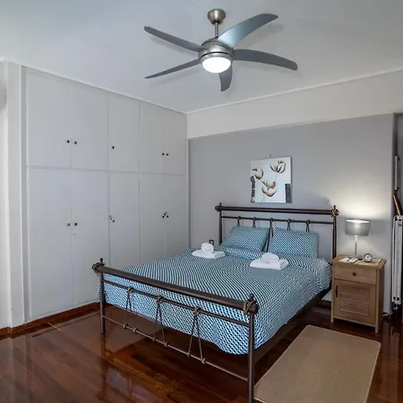Spacious Apt! Glyfada Downtown! Next To The Beach!