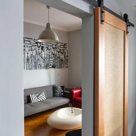 Apartment The Burton Luxury 1br In Plaka,
